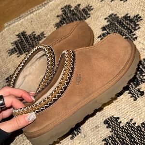UGG Tasman Tan Slippers